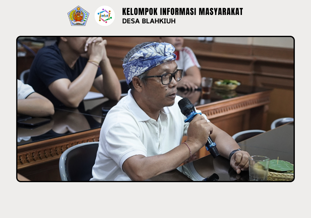 Rapat Pembentukan Panitia Piodalan dalam Rangka Nyangra Piodalan di Padmasana Kantor Perbekel Blahkiuh - Image 8