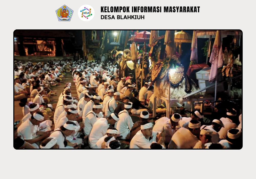 Upacara Melasti Desa Adat Blahkiuh ke Pantai Batu Bolong Menjelang Hari Raya Nyepi - Image 5