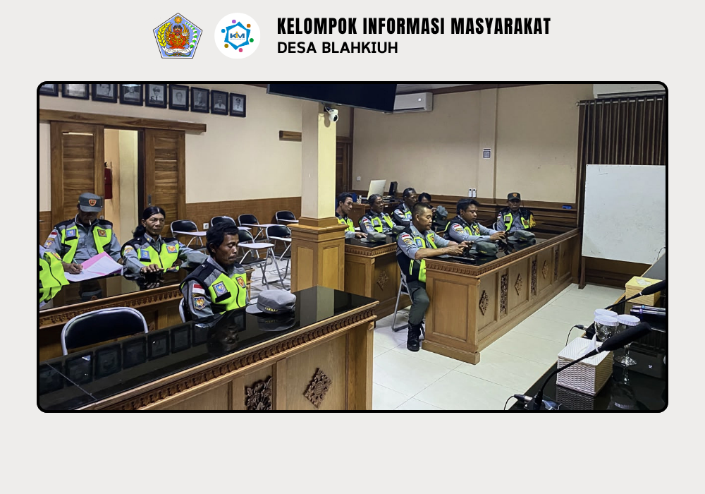 Linmas Desa Blahkiuh Melaksanakan Ronda di Wilayah Desa Blahkiuh - Image 5