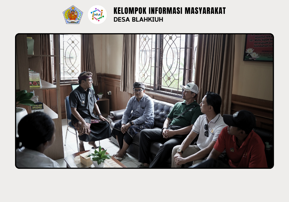 Kunjungan Disdikpora Badung Bahas Perbaikan Lapangan Kopral I Wayan Surem di Desa Blahkiuh - Image 3
