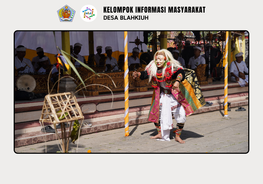 Serah Terima Upakara Piodalan di Pura Desa Lan Puseh Desa Adat Blahkiuh - Image 3