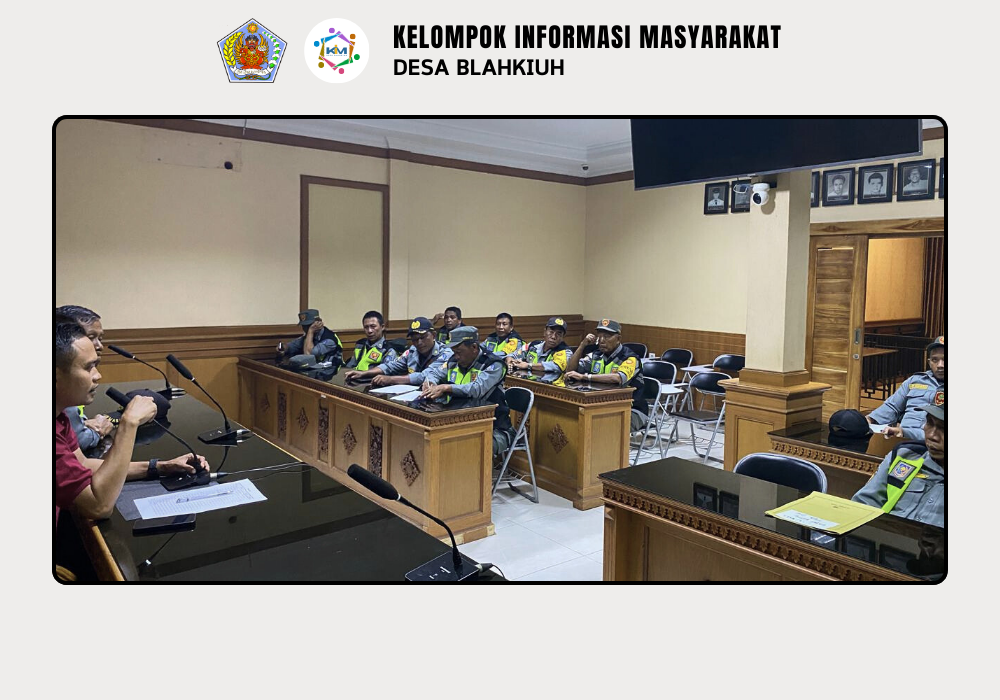 Linmas Desa Blahkiuh Melaksanakan Ronda di Wilayah Desa Blahkiuh - Image 3