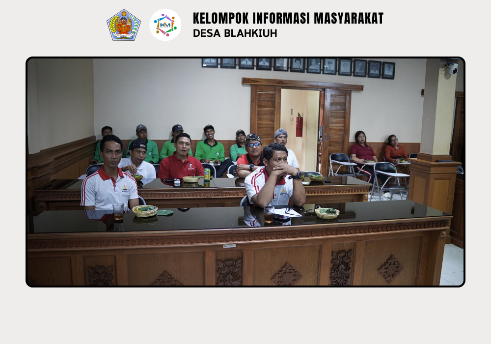 Rapat Pembentukan Panitia Piodalan dalam Rangka Nyangra Piodalan di Padmasana Kantor Perbekel Blahkiuh - Image 2