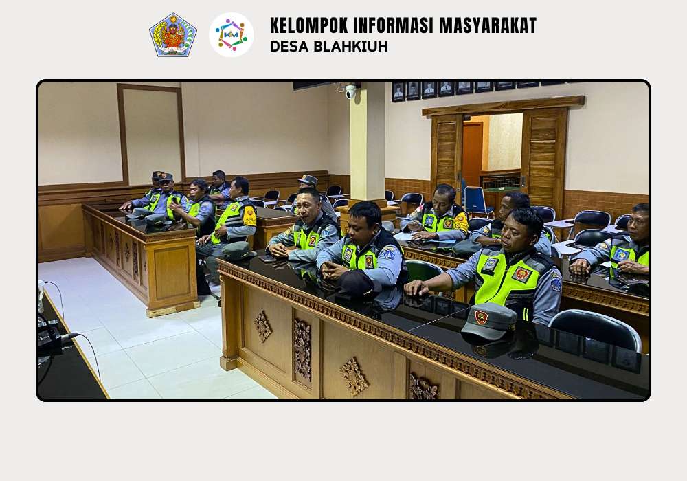 Linmas Desa Blahkiuh Melaksanakan Ronda di Wilayah Desa Blahkiuh - Image 4