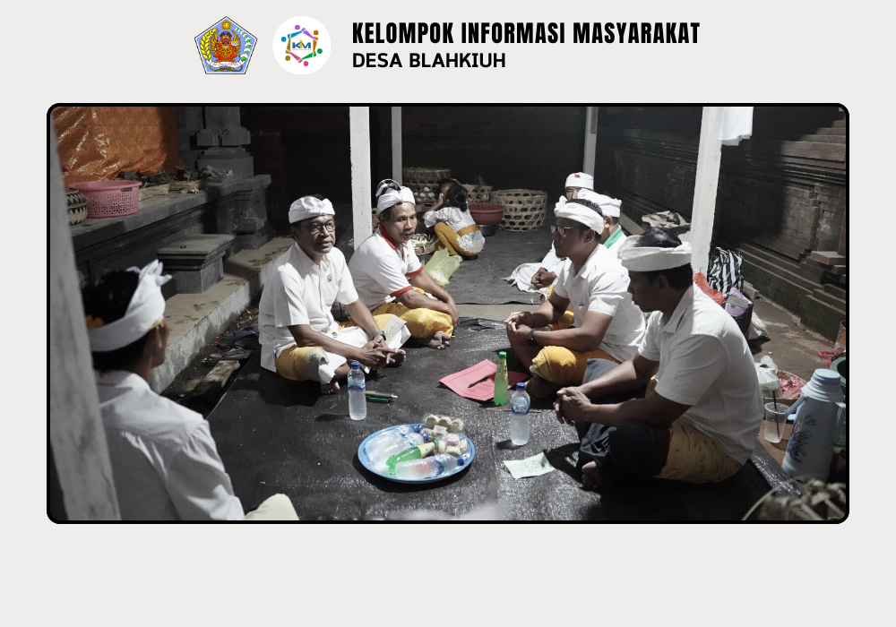 Serah Terima Upakara Piodalan di Pura Dalem Sakenan Desa Blahkiuh - Image 7