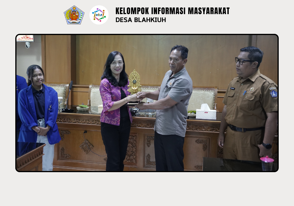 Penutupan KKN Universitas Warmadewa di Kantor Perbekel Blahkiuh - Image 10