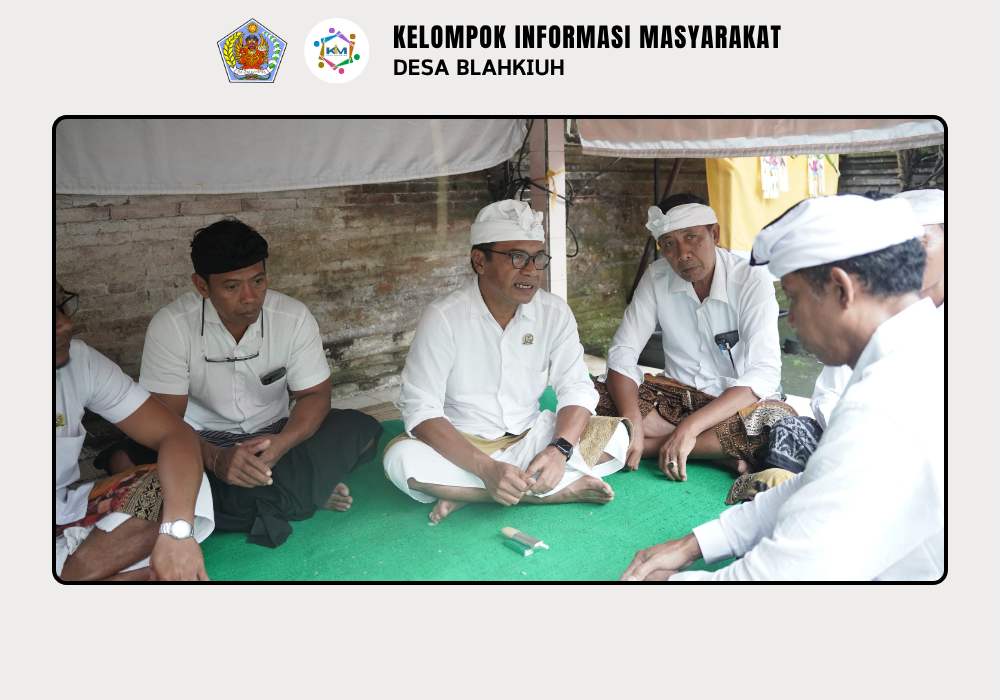 Kegiatan Serah Terima Upakara Piodalan di Pura Prajapati Pikah, Banjar Pikah, Desa Blahkiuh - Image 3