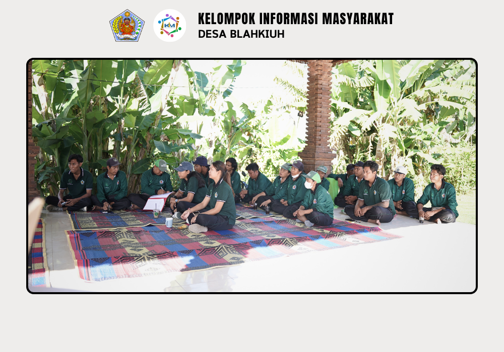 Rapat Evaluasi Bulan Juli TPS 3R Kubon Ampas Sari Desa Blahkiuh - Image 4