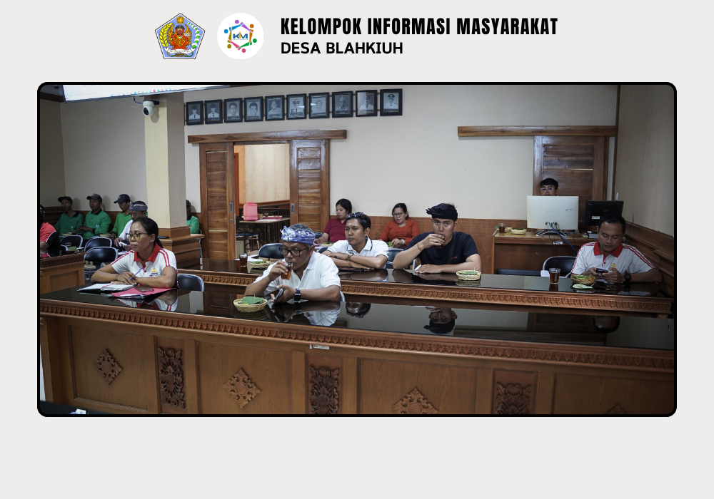 Rapat Pembentukan Panitia Piodalan dalam Rangka Nyangra Piodalan di Padmasana Kantor Perbekel Blahkiuh - Image 3