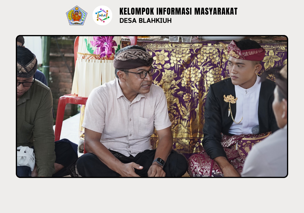Serah Terima Akta Nikah di Banjar Tengah Desa Blahkiuh - Image 5