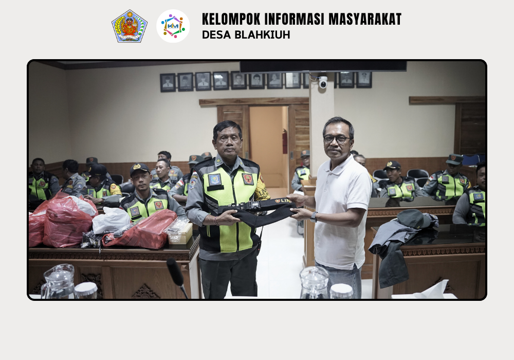 Rapat Rutin Linmas Desa Blahkiuh Bahas Ronda Malam dan Evaluasi Kegiatan, Sekaligus Penyerahan Seragam Baru - Image 9