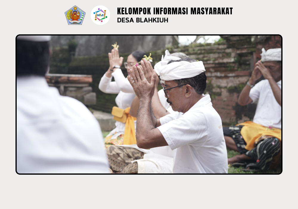 Serah Terima Upakara Piodalan di Pura Dalem Panti Desa Blahkiuh - Image 5