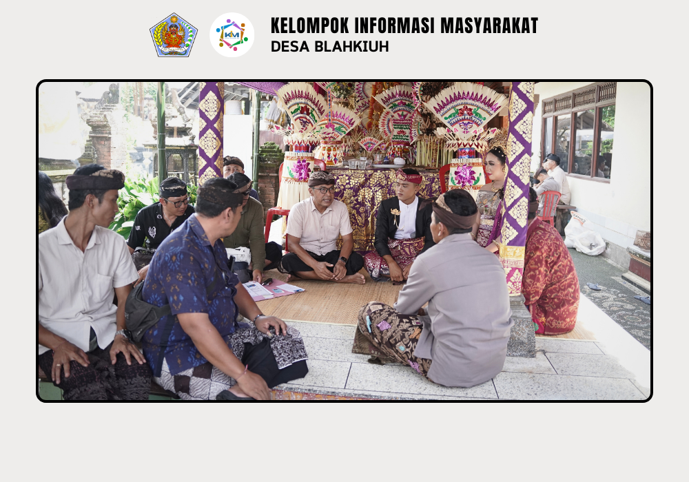 Serah Terima Akta Nikah di Banjar Tengah Desa Blahkiuh - Image 4