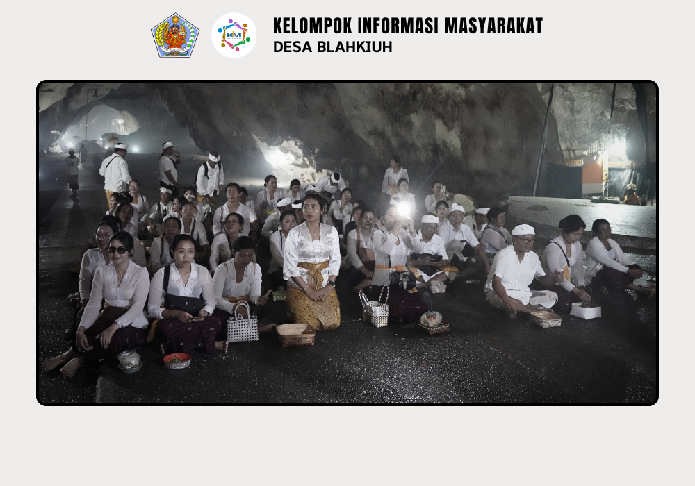 Kegiatan Sradha Bhakti Bagi Perangkat Desa, Staf Desa, TP-PKK Desa Blahkiuh, dan CS Desa Blahkiuh - Image 2