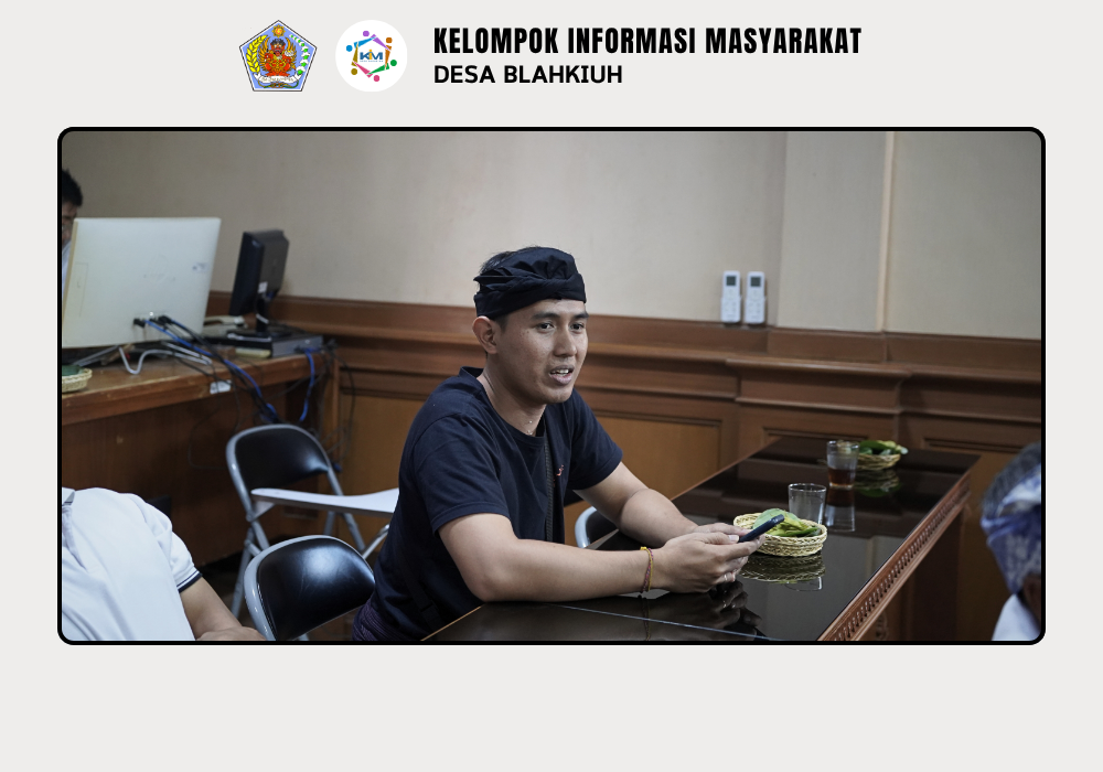 Rapat Pembentukan Panitia Piodalan dalam Rangka Nyangra Piodalan di Padmasana Kantor Perbekel Blahkiuh - Image 10