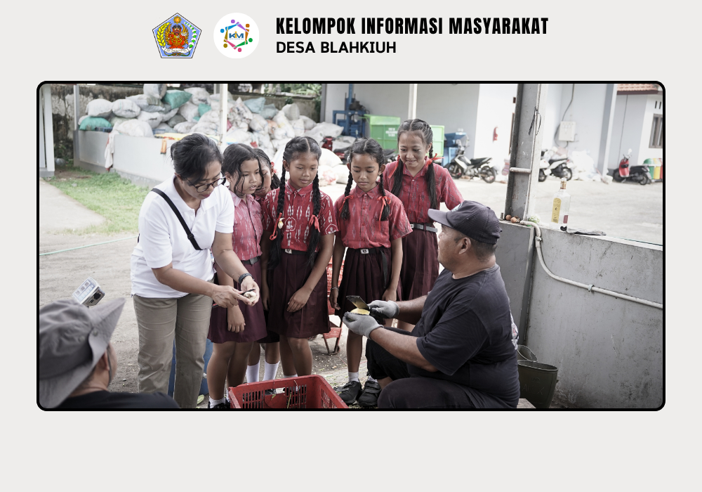 Program Taman Kreatif di TPS 3R Kubon Ampas Sari Edukasi Siswa SD Olah Sampah Jadi Eco Enzyme - Image 6
