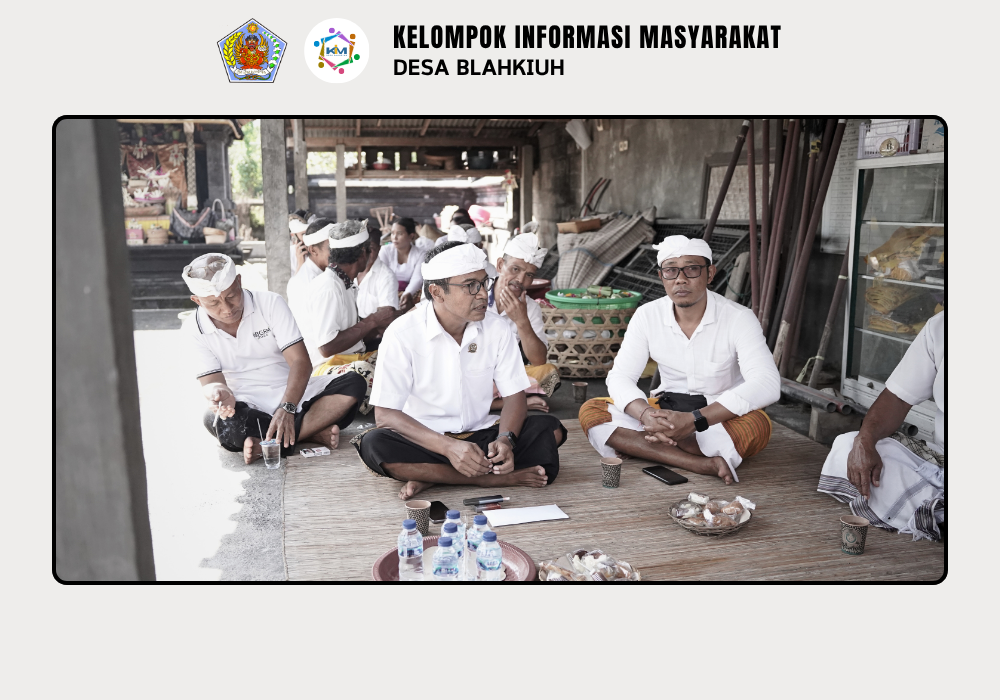 Serah Terima Upakara Piodalan di Pura Gunung Sari Banjar Tengah, Desa Blahkiuh - Image 6