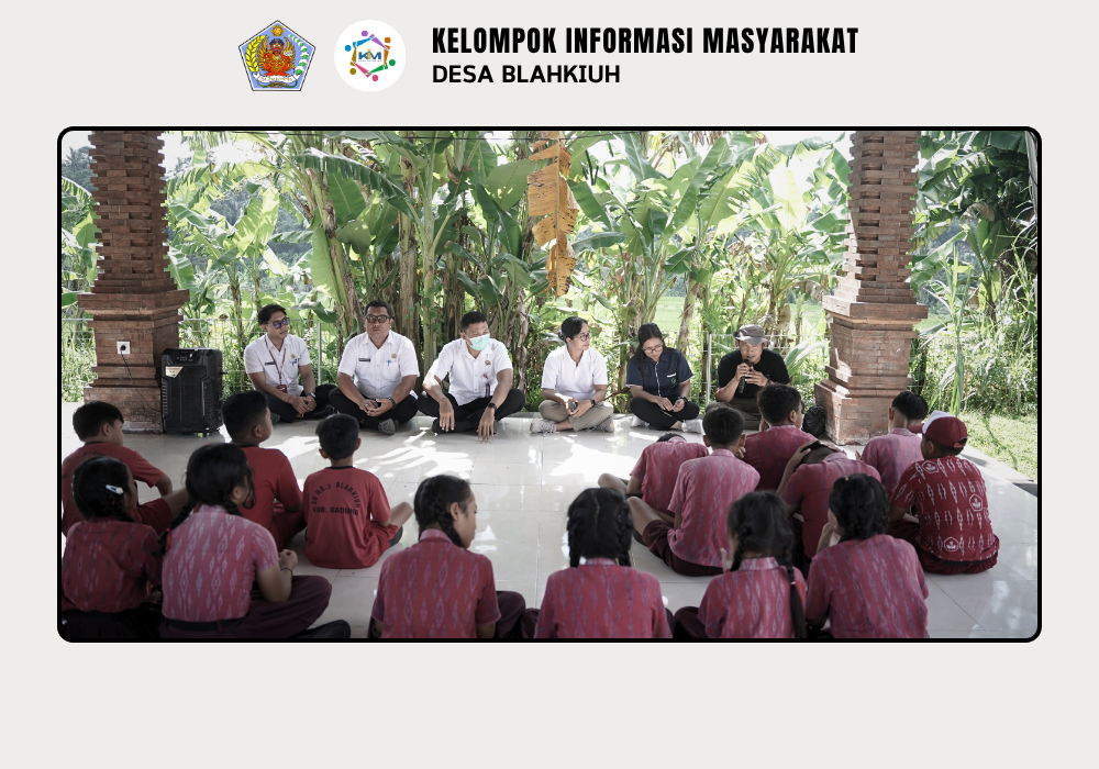 Program Taman Kreatif di TPS 3R Kubon Ampas Sari Edukasi Siswa SD Olah Sampah Jadi Eco Enzyme - Image 5