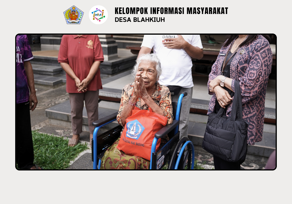 Penyerahan Bantuan Kursi Roda, Alat Bantu Dengar, dan Sembako dari Dinas Sosial Kabupaten Badung untuk Warga Desa Blahkiuh yang Membutuhkan - Image 4