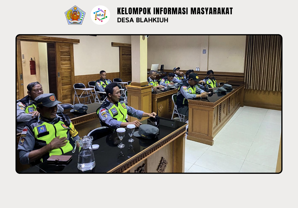 Linmas Desa Blahkiuh Melaksanakan Ronda di Wilayah Desa Blahkiuh - Image 3