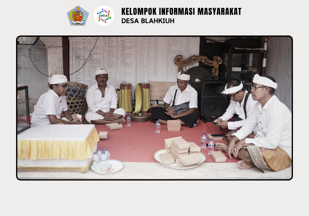 Kegiatan Serah Terima Upakara Piodalan di Pura Dalem Majapahit, Banjar Benehkawan, Desa Blahkiuh - Image 4